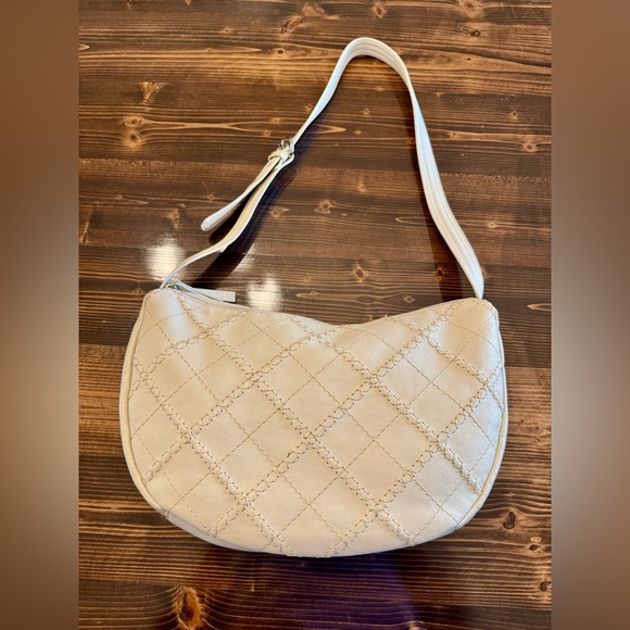 NWOT Stone Mountain Cream Crosstitch Shoulder Bag - Picture 1 of 11